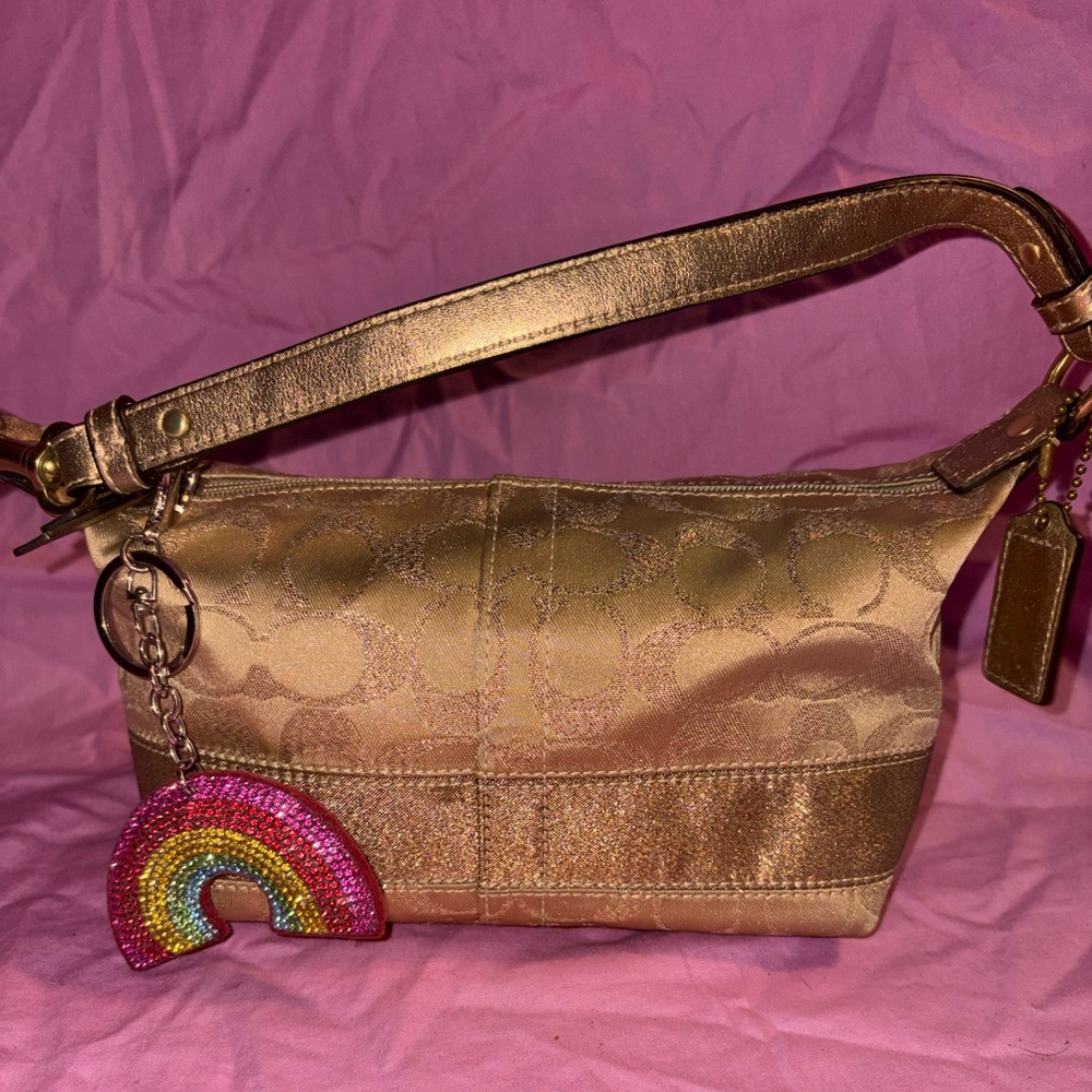 Coach gold purse F0868-42019